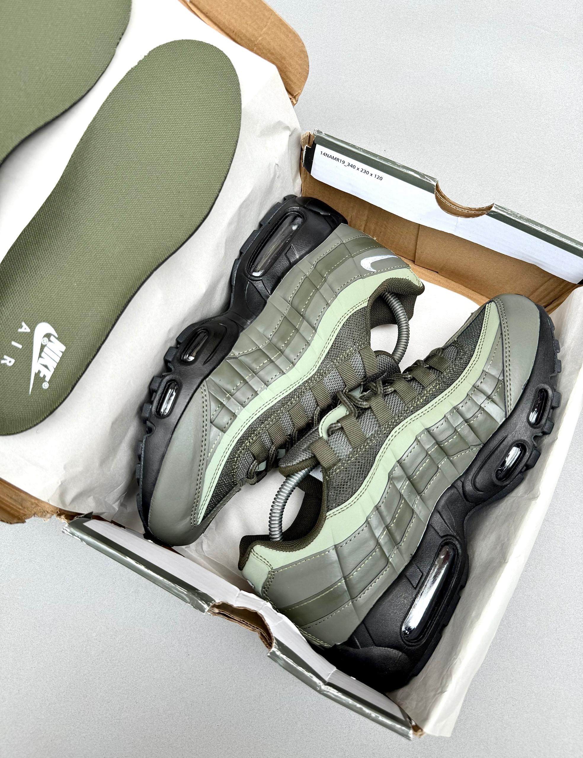NIKE AIR MAX 95 (2 Color-ways) - Image 2