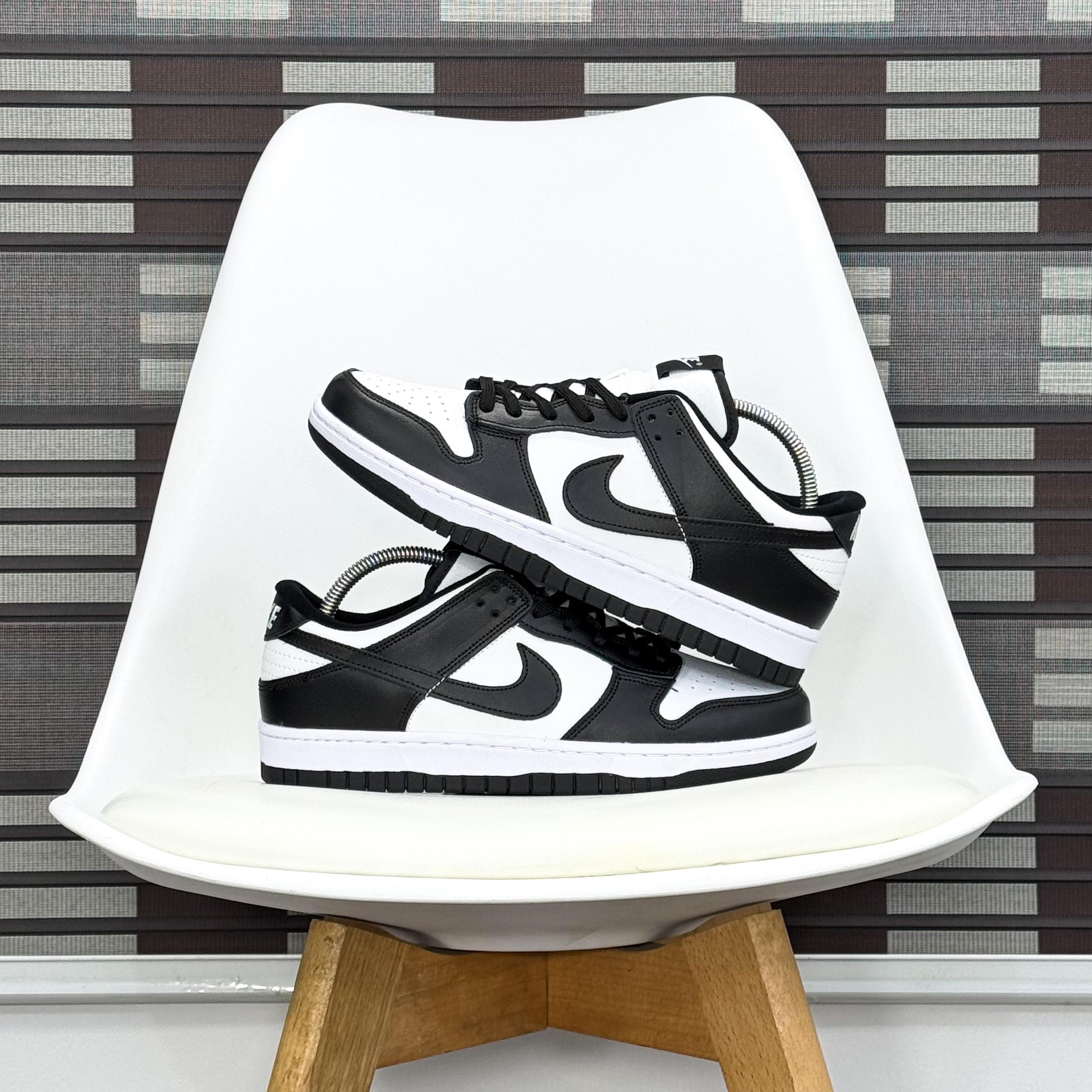 NIKE SB DUNK LOW - Image 4