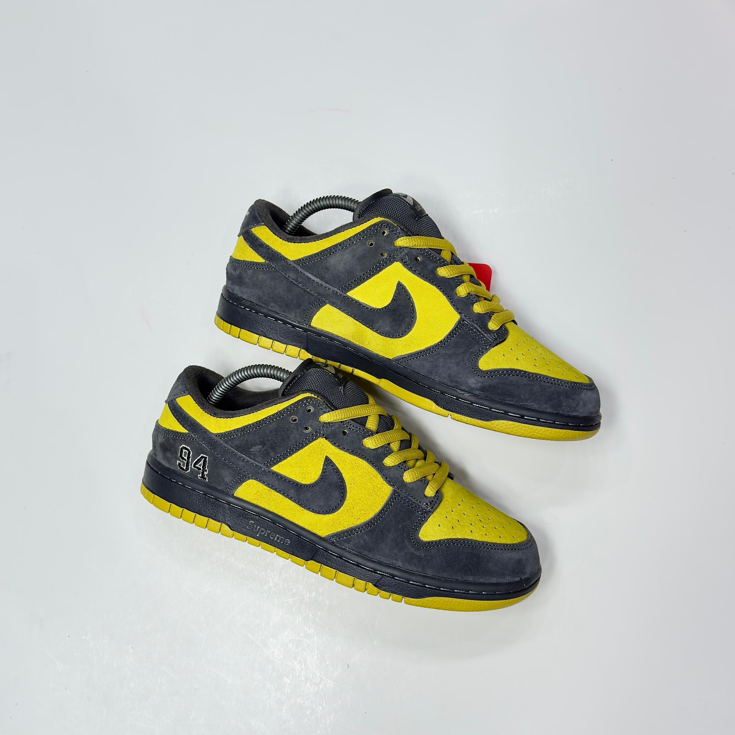 NIKE SB DUNK x SUPREME ‘CAMPER GREEN’ - Image 3