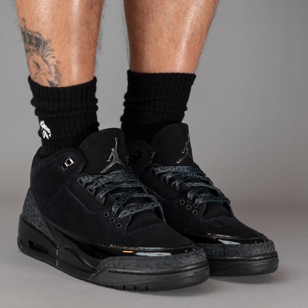 NIKE AIR JORDAN 3 ‘BLACK CAT’