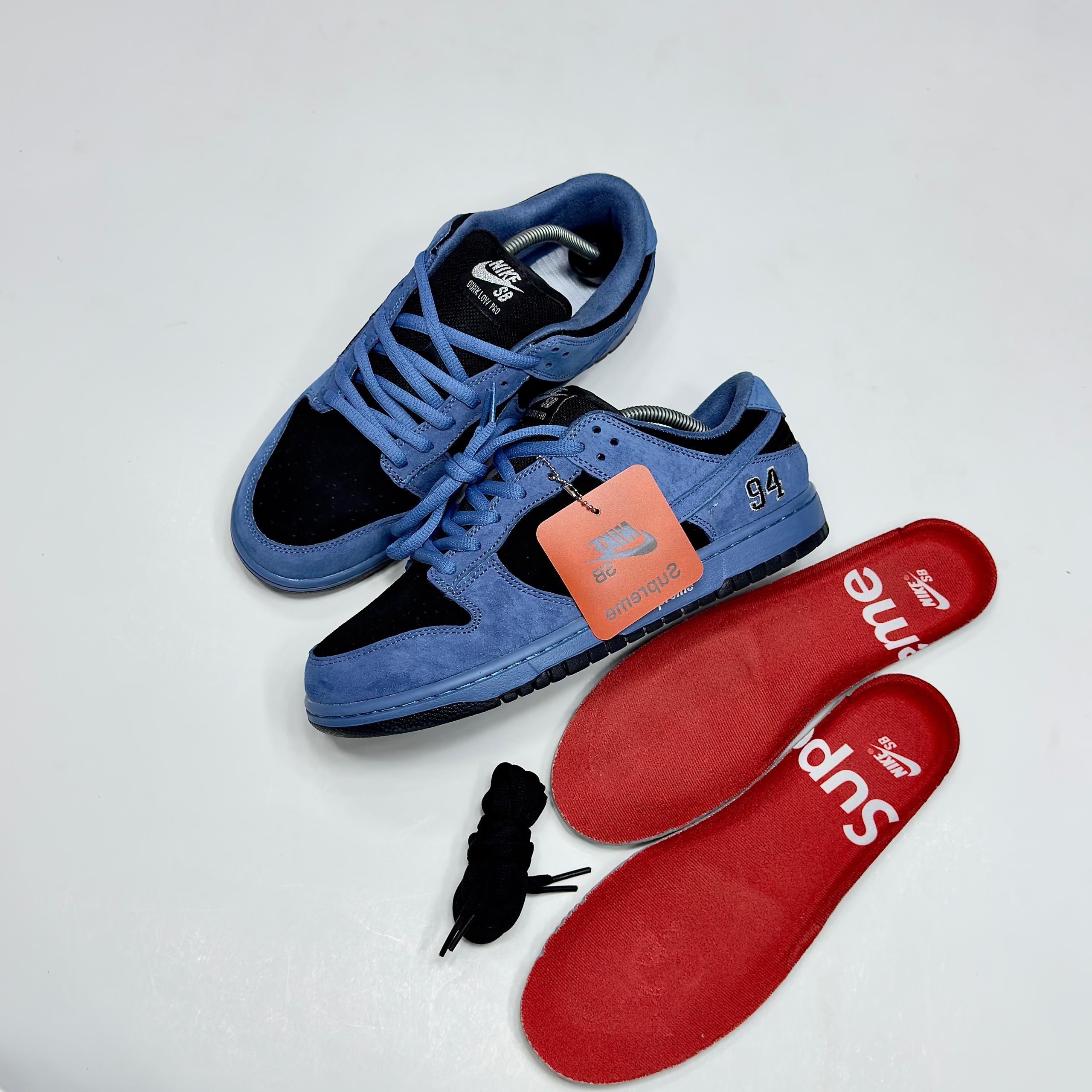 NIKE SB DUNK x SUPREME ‘OCEAN FOG’ - Image 2