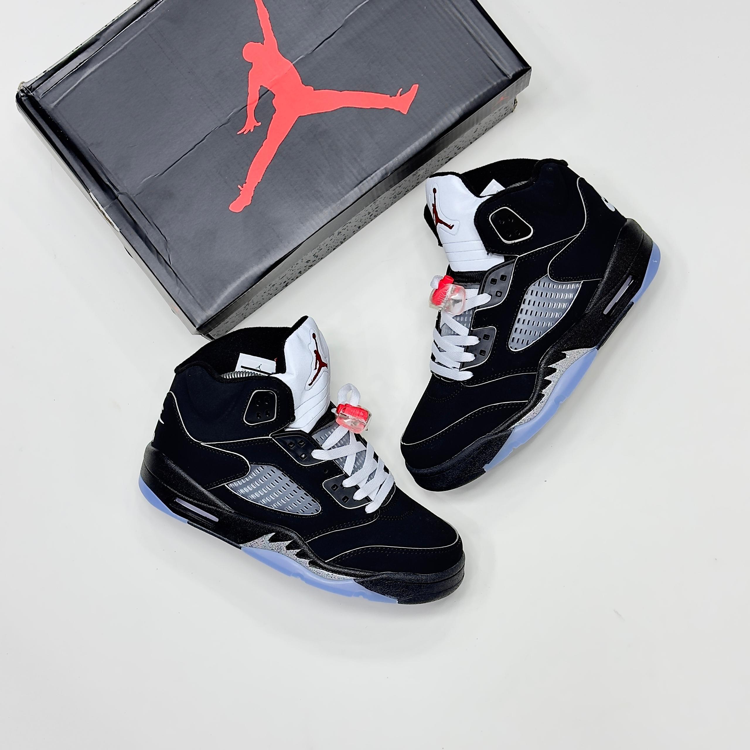 NIKE AIR JORDAN 5 OG ‘BLACK METALLIC REIMAGINED’ - Image 2