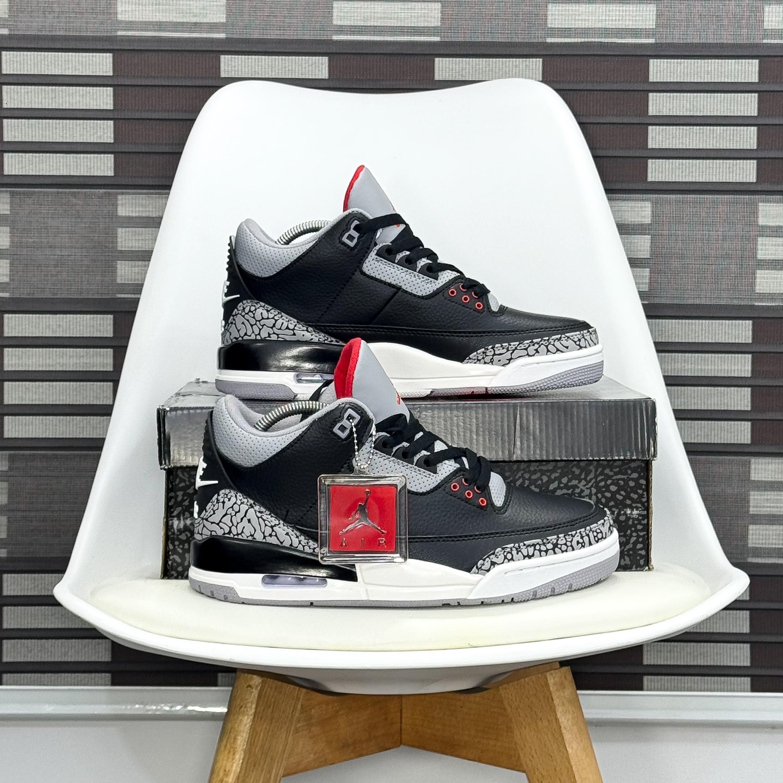 NIKE AIR JORDAN 3 RETRO CEMENT REIMAGINED - Image 2