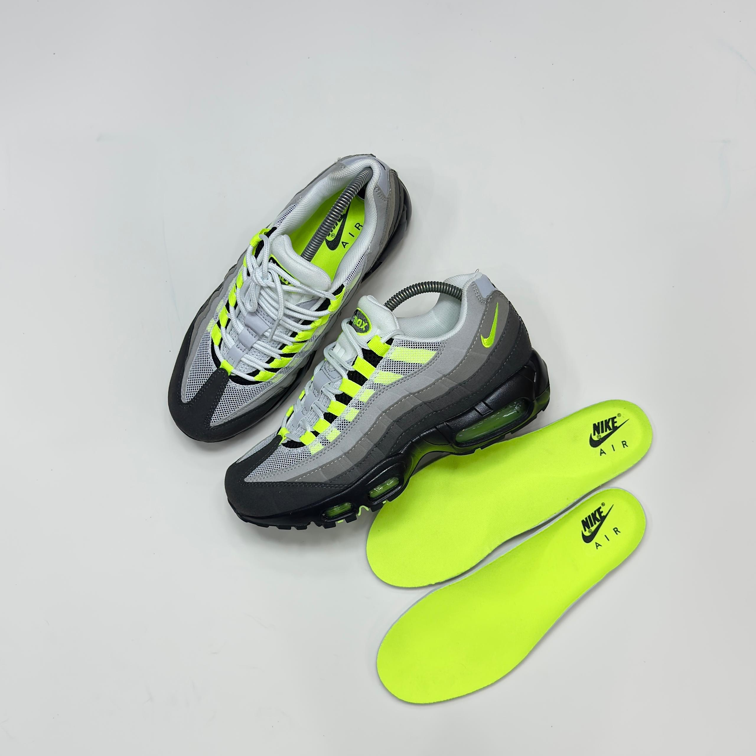 NIKE AIR MAX 95 OG ‘NEON’ - Image 2