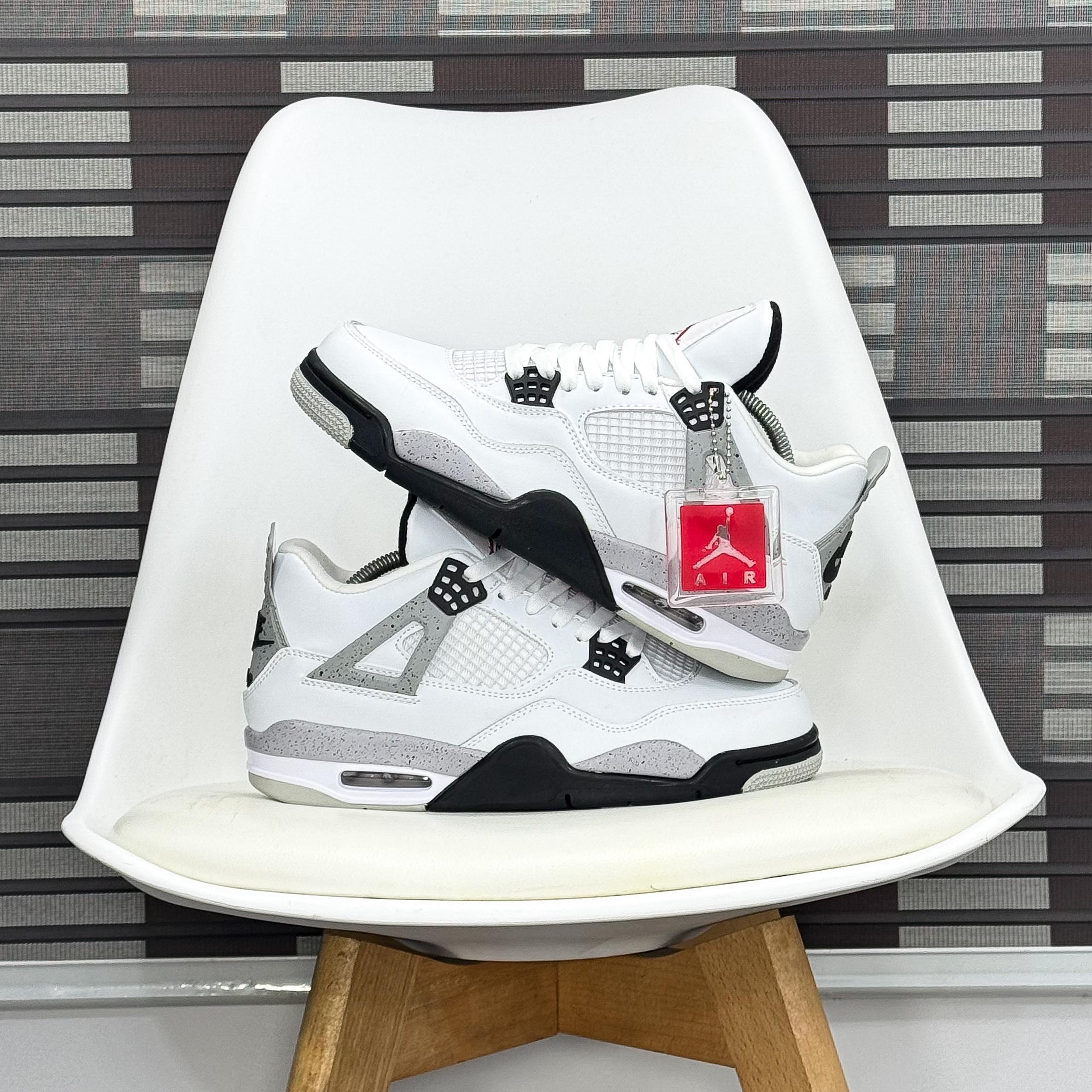 NIKE AIR JORDAN 4 RETRO (3 Color-ways) - Image 4