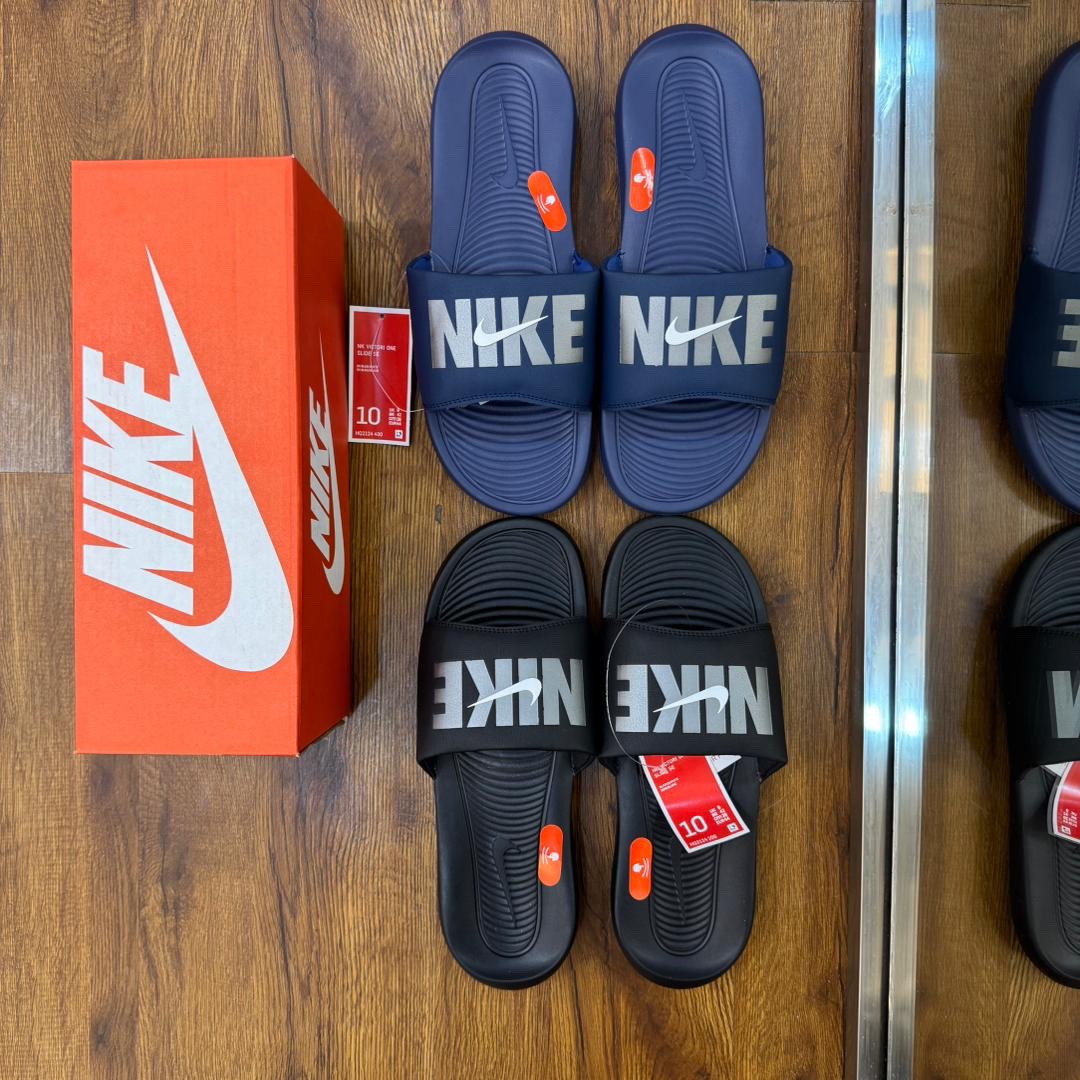 NIKE VICTORI SE SLIDES (3 Color-ways) - Image 2