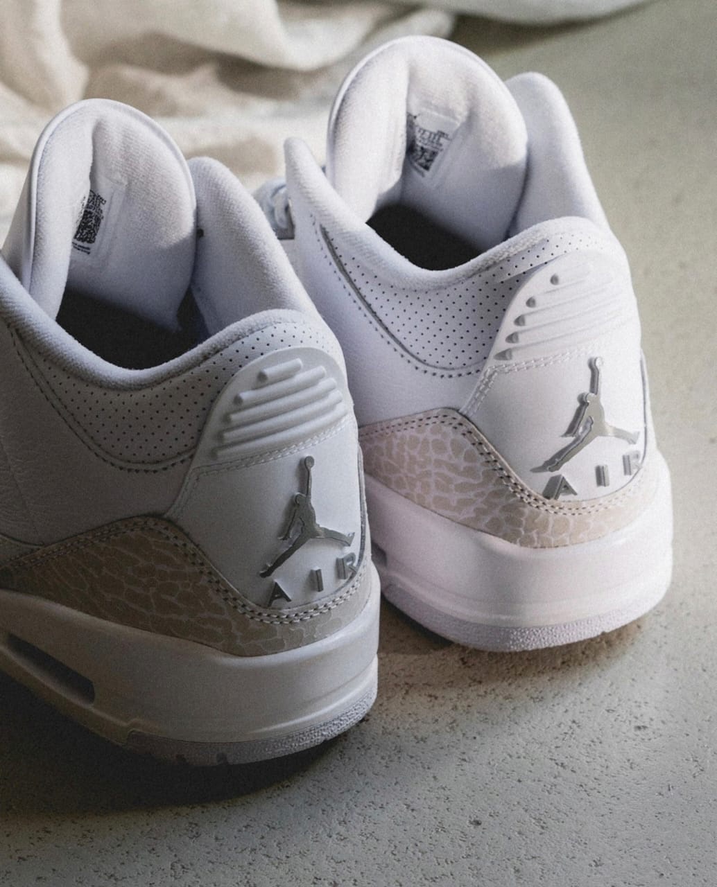 NIKE AIR JORDAN 3 RETRO OG PURE MONEY - Image 4