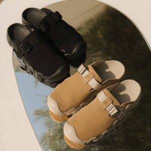 KEEN HYPERPORT LEATHER CLOG (2 Color-Ways)