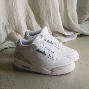 NIKE AIR JORDAN 3 RETRO OG PURE MONEY