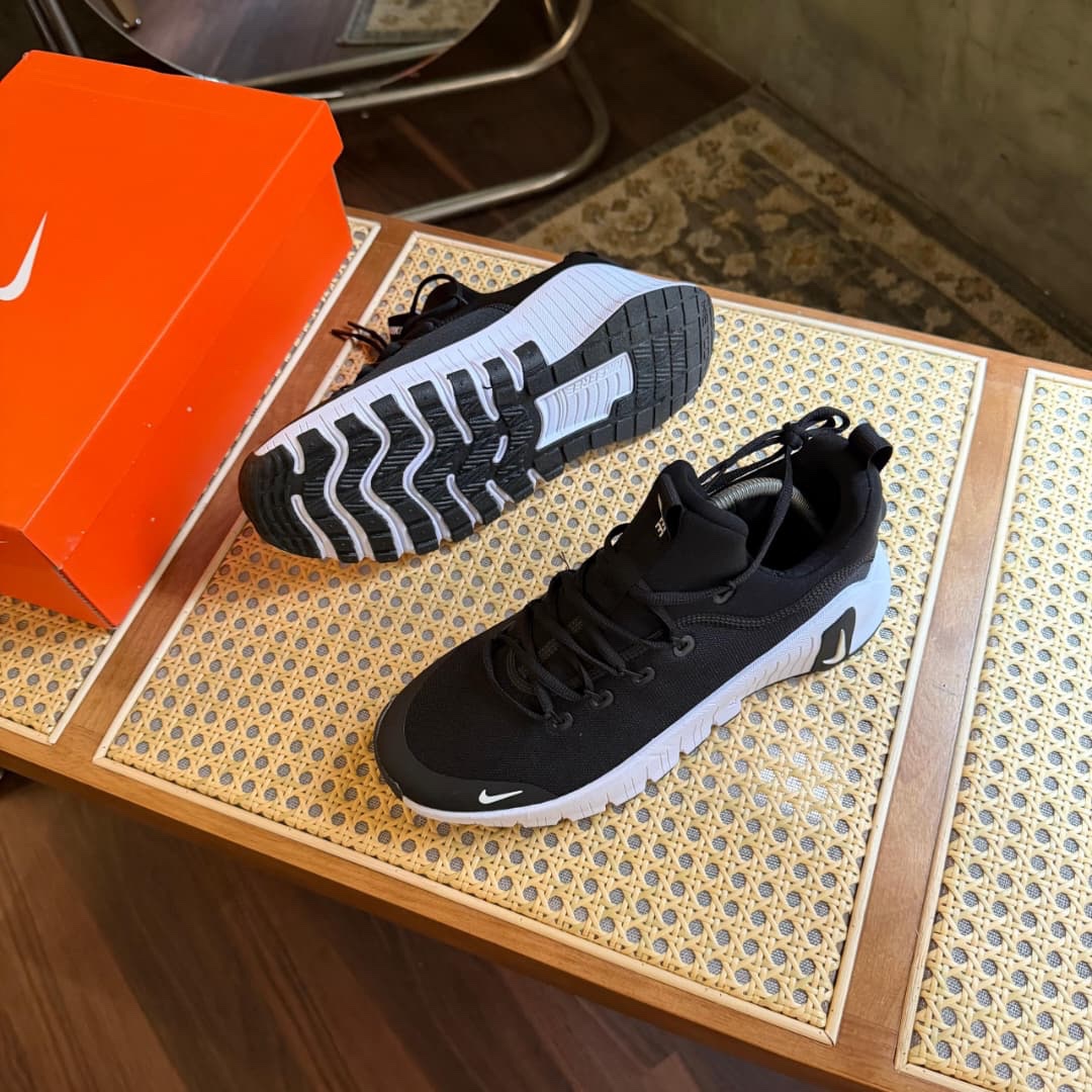 NIKE FREE METCOM 6 (3 Color ways) - Image 2
