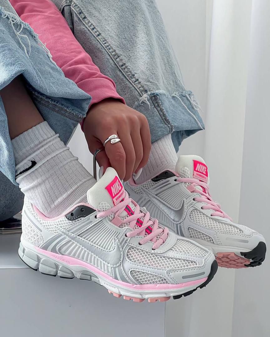 NIKE VOMERO 5 PINK FOAM