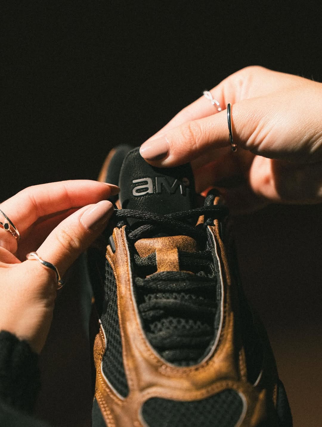 NIKE AIR MAX MUSE LIGHT BRITISH TAN - Image 2